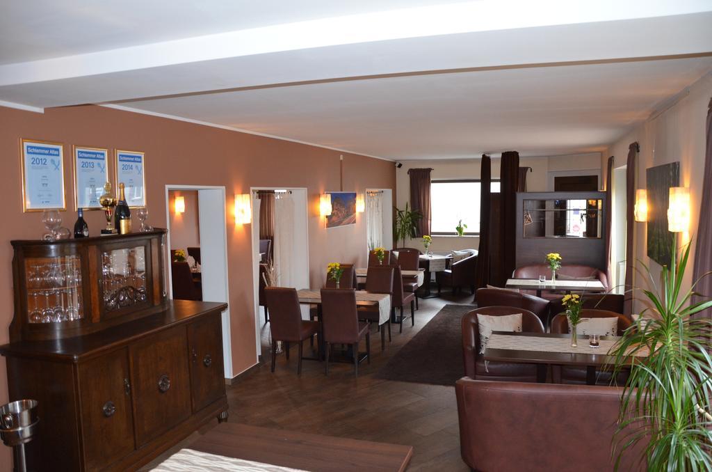 Lukas Restaurant Hotel Lounge Bar Schwarzheide Dış mekan fotoğraf